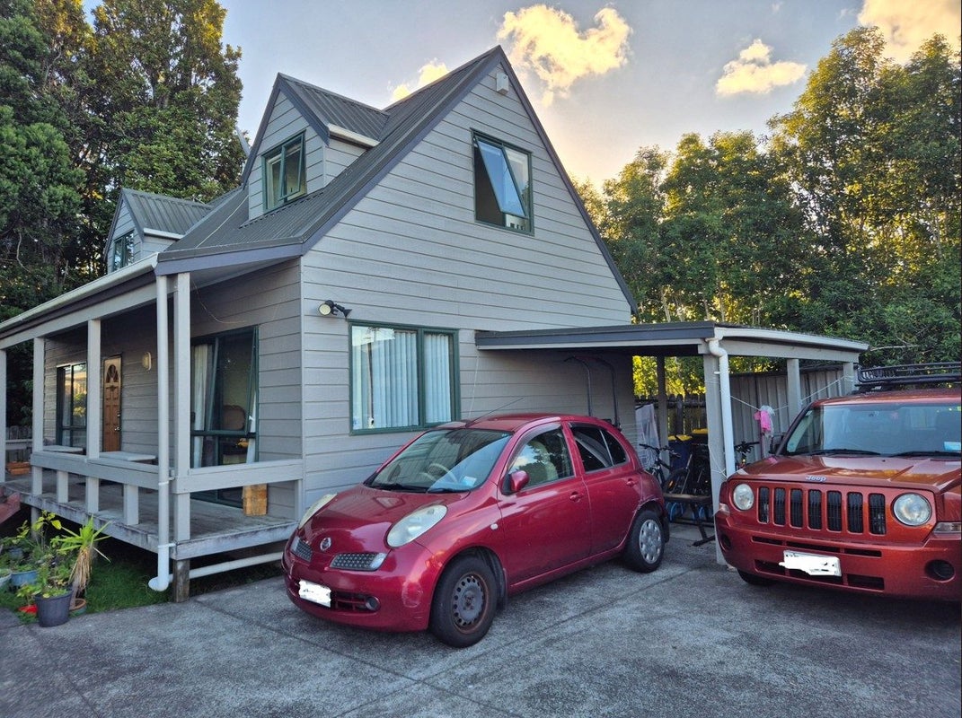 56A Taikata Road, Te Atatu Peninsula, Auckland - Carousel 2