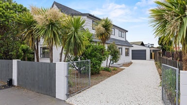42 Queenspark Drive, Parklands, Christchurch - Carousel 1