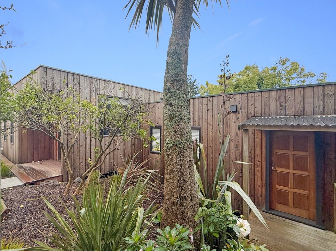 43 Pukeora Avenue, Remuera, Auckland - Carousel 1