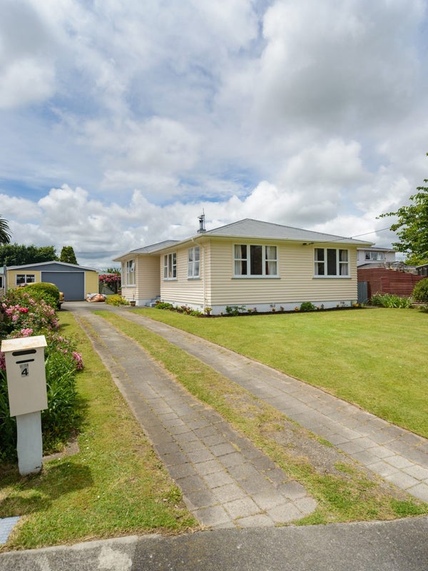 4 Dundas Place, Awapuni, Palmerston North - Carousel 27