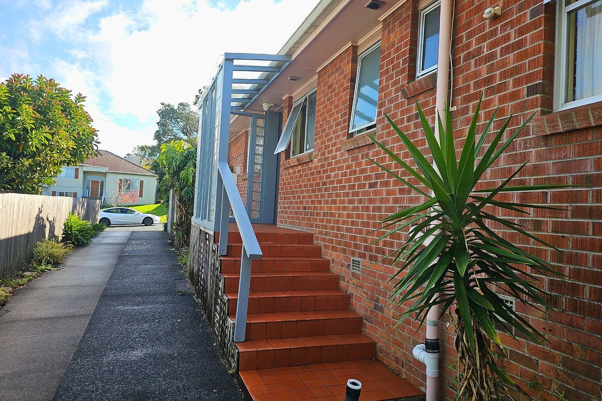 20 Spencer Road, Pinehill, Auckland - Carousel 1