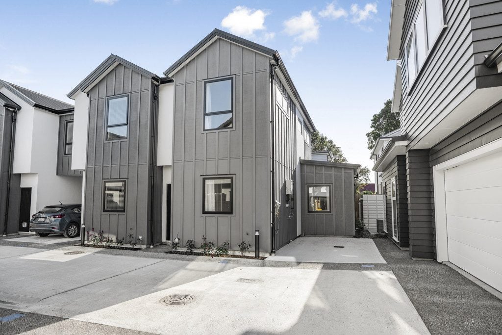 3/62 Queens Grove, Hutt Central, Lower Hutt - Carousel 21