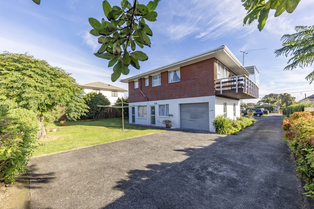 3/59 Alford Street, Waterview, Auckland - Carousel 1