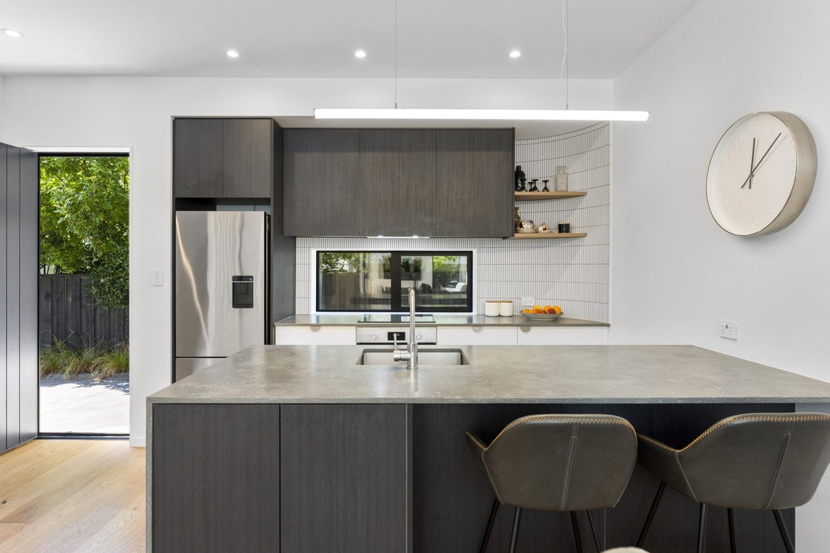 5B Hillcrest Avenue, Hillcrest, North Shore City, Auckland - Carousel 2