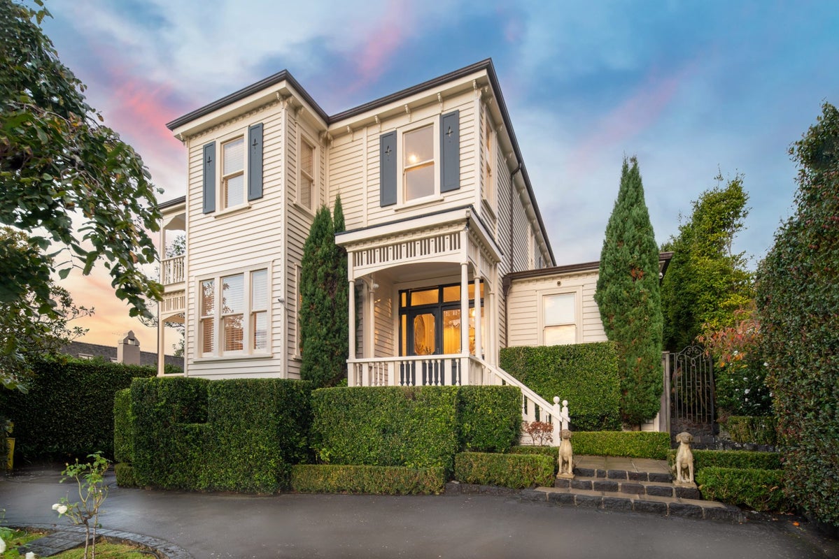 3 Eastbourne Road, Remuera, Auckland - Carousel 1
