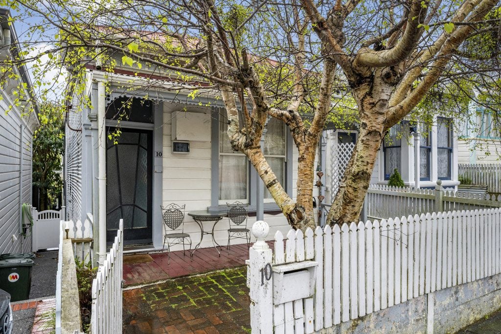 10 Salisbury Terrace, Mount Cook, Wellington - Carousel 1