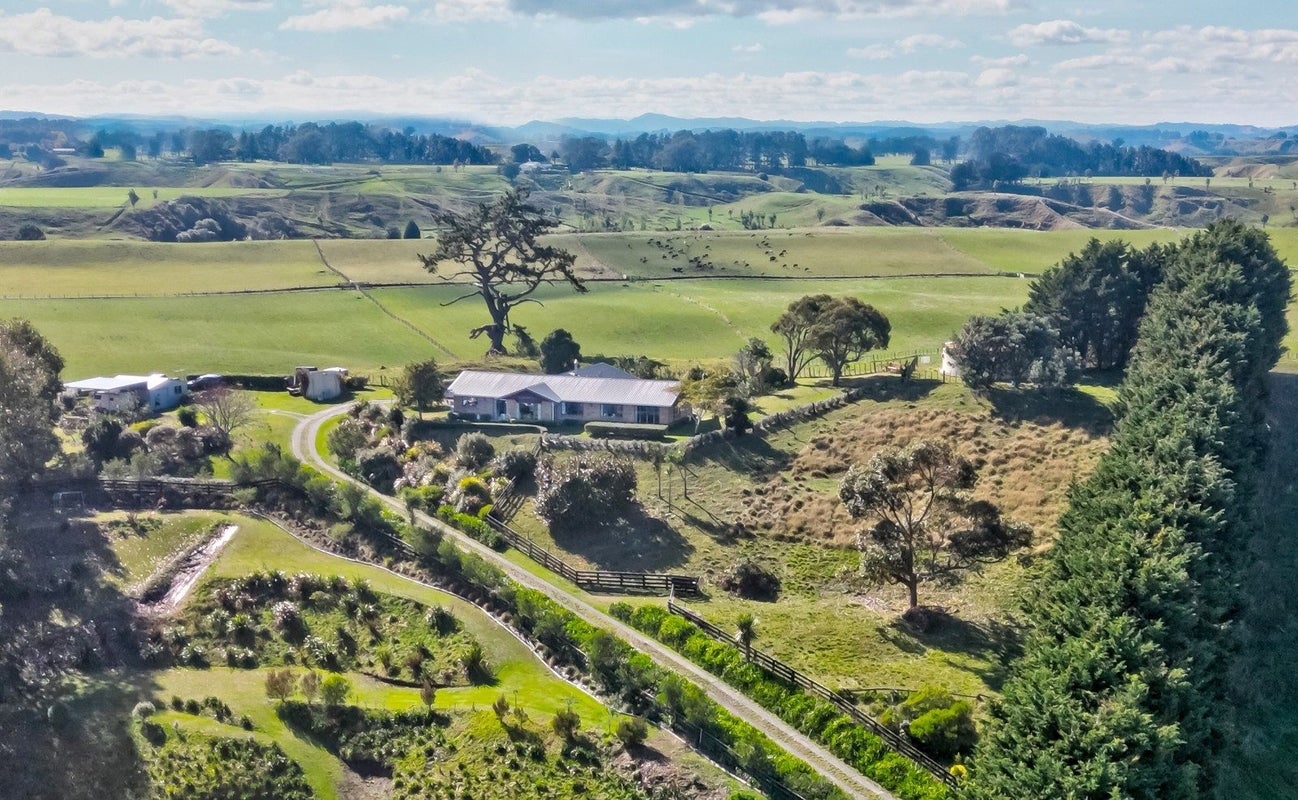6 Kingston Way, Otamatea, Whanganui - Carousel 1