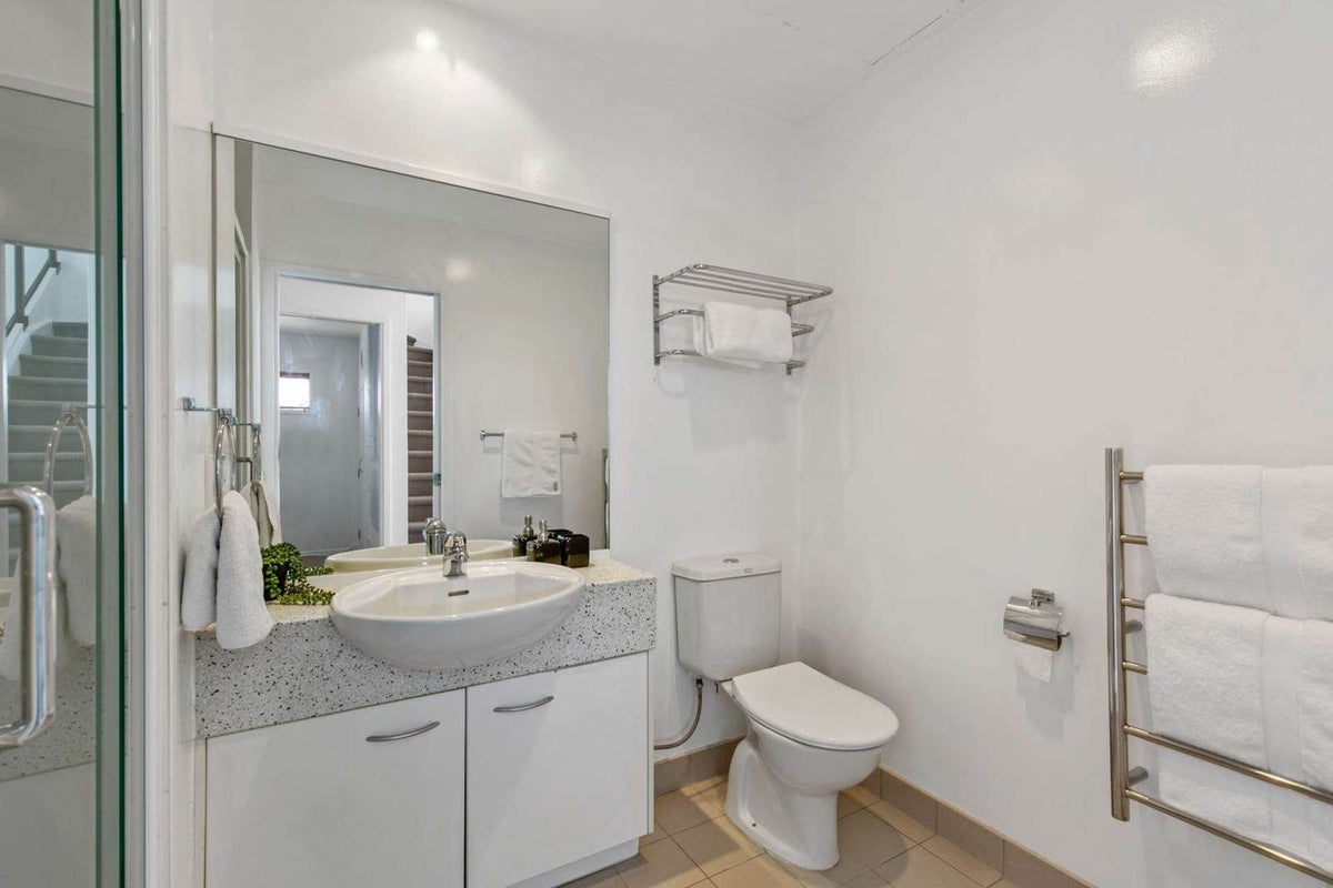 1E/11 Charlotte Street, Eden Terrace, Auckland - Carousel 12