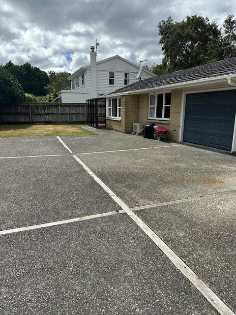 1/285 Fergusson Drive, Heretaunga, Upper Hutt - Carousel 1