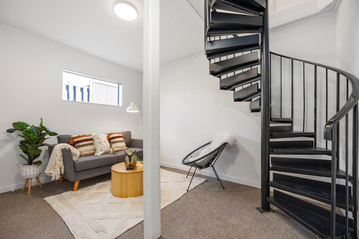 3/60 Hutton Street, Otahuhu, Auckland - Carousel 1