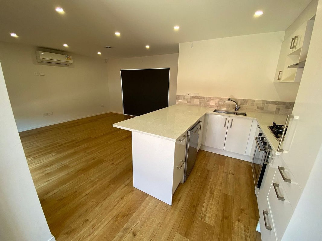 61B Bolton Street, Blockhouse Bay, Auckland - Carousel 2