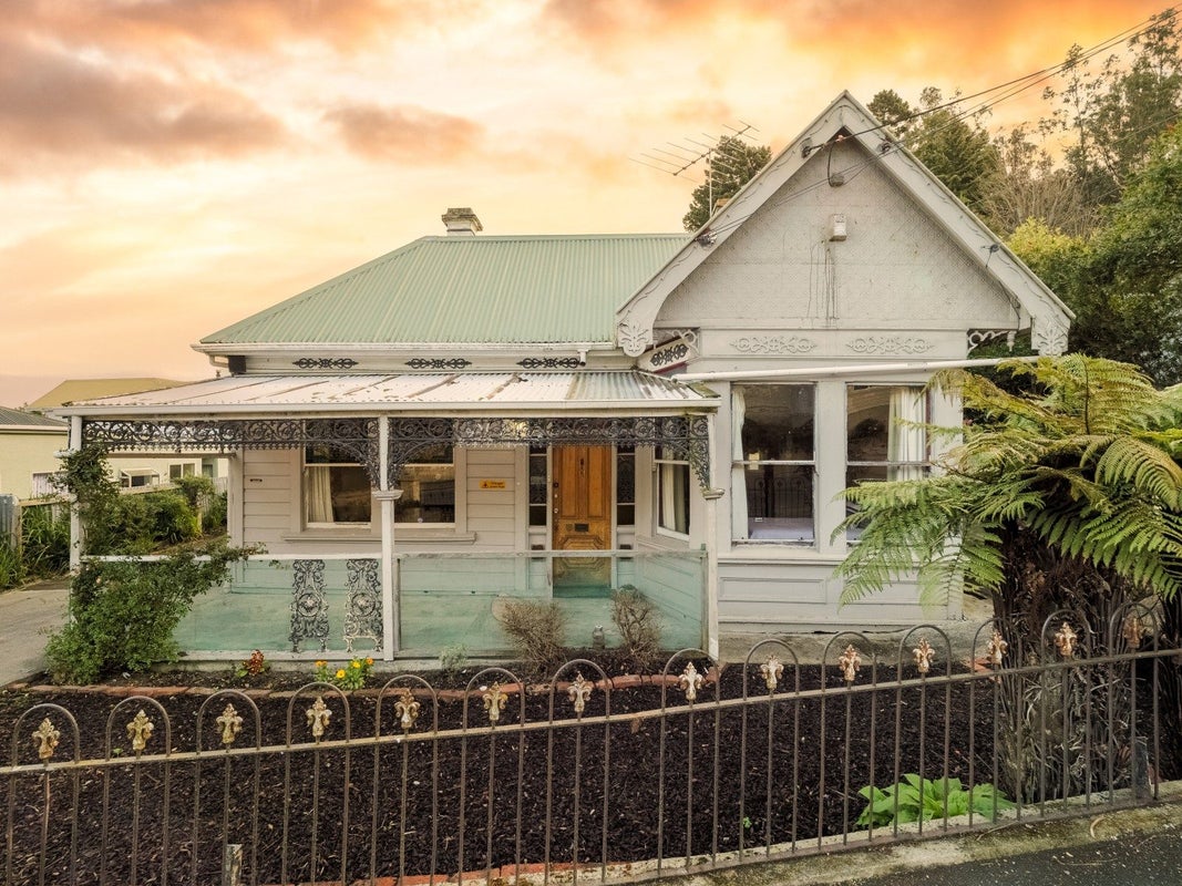 112 Glen Road, The Glen, Dunedin - Carousel 1