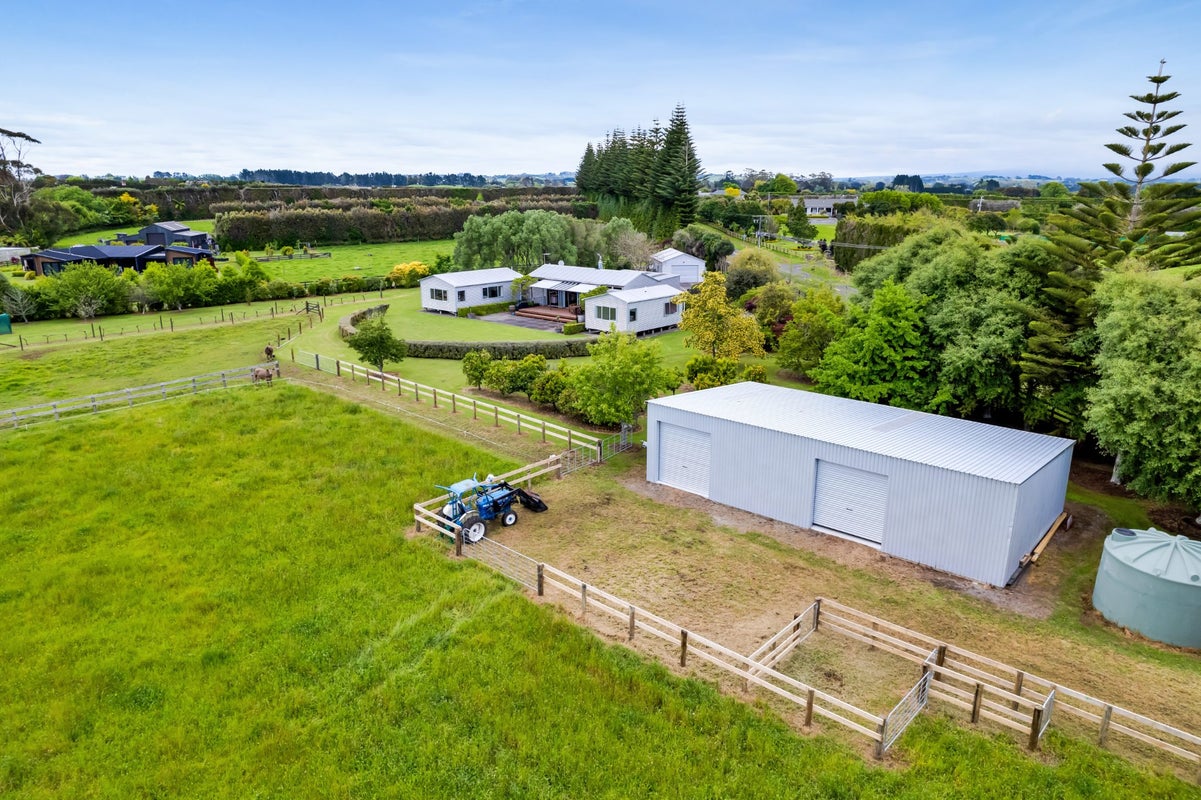 129 Richmond Road, Brixton, New Plymouth - Carousel 1