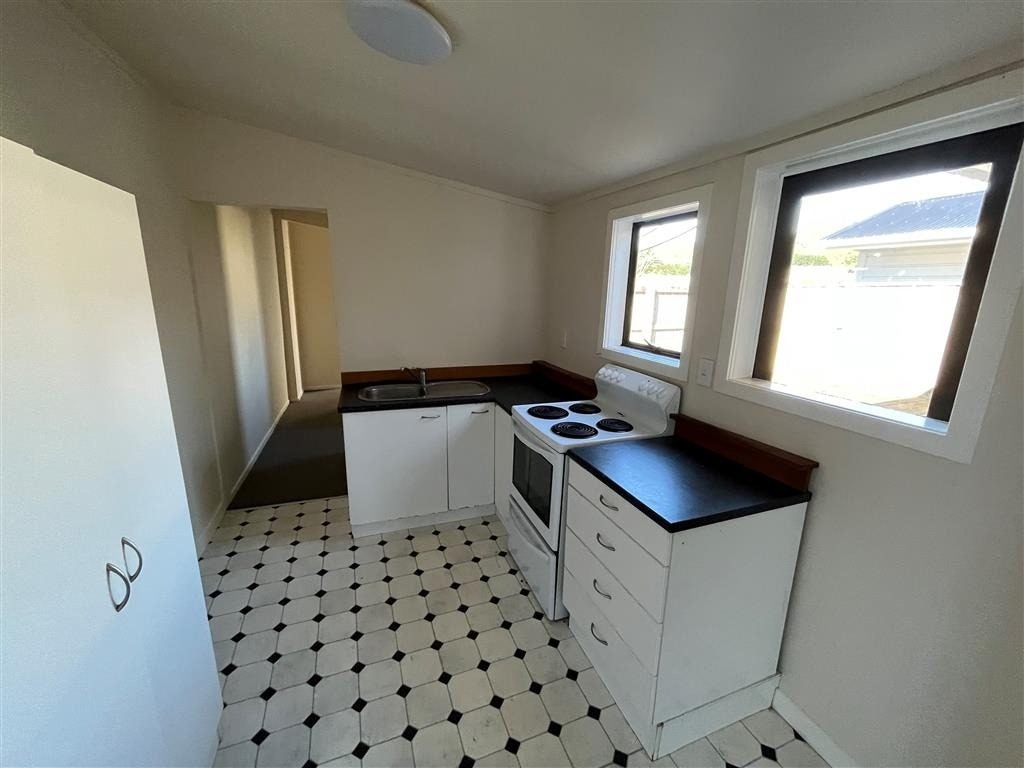 67 Herald Street, Berhampore, Wellington - Carousel 1