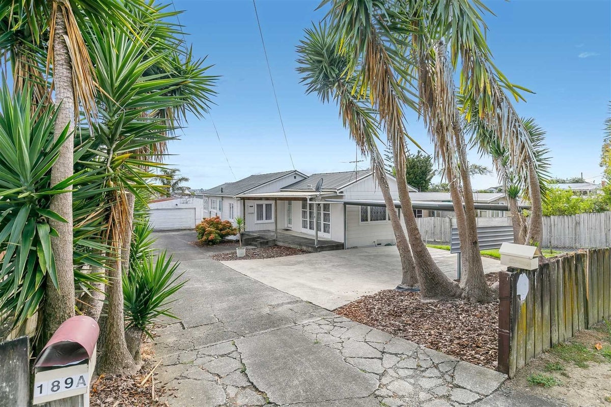 189 Waimumu Road, Massey, Auckland - Carousel 2