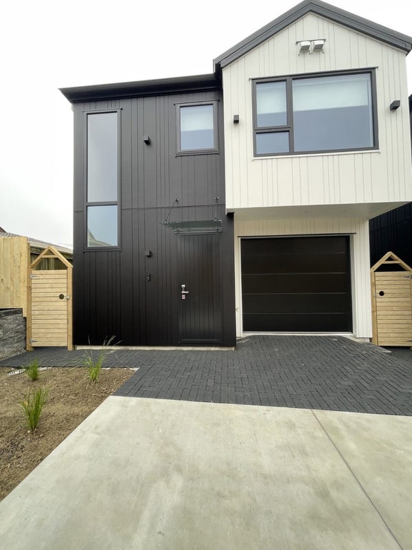 31 Booralee Avenue, Botany Downs, Auckland - Carousel 1