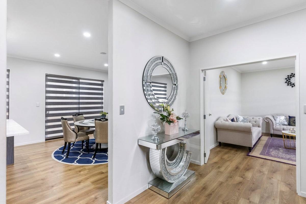 71 Castlebane Drive, Flat Bush, Auckland - Carousel 2