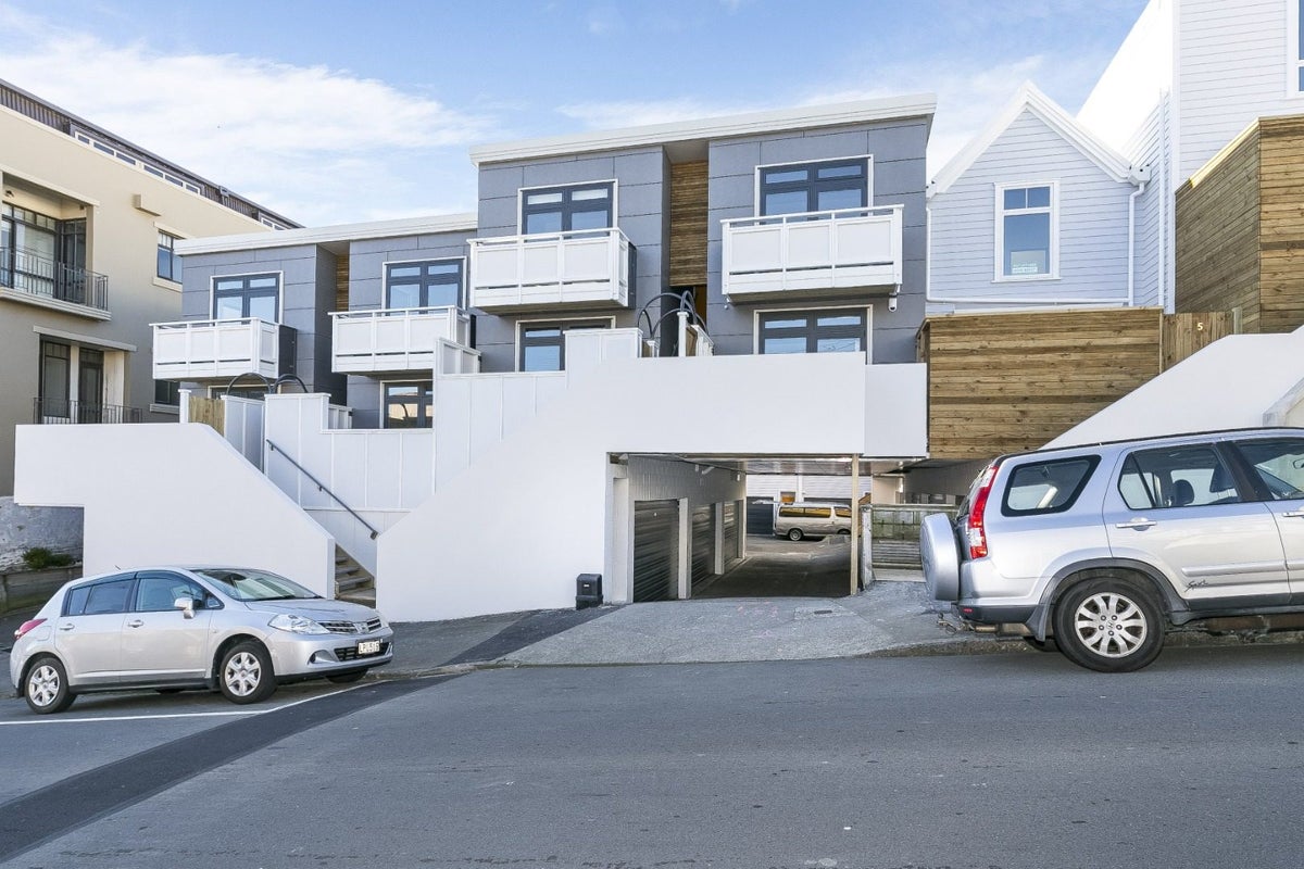 23/35 Pirie Street, Mount Victoria, Wellington - Carousel 10