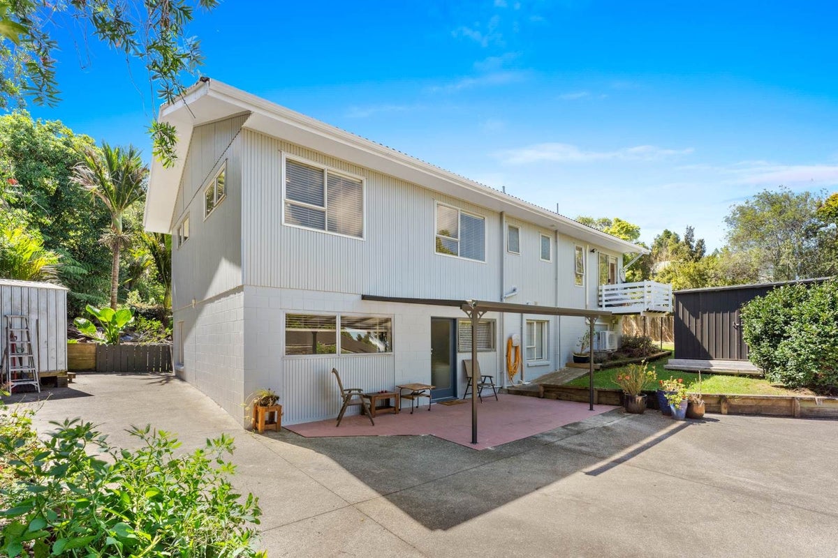15 Reynolds Place, Torbay, Auckland - Carousel 1
