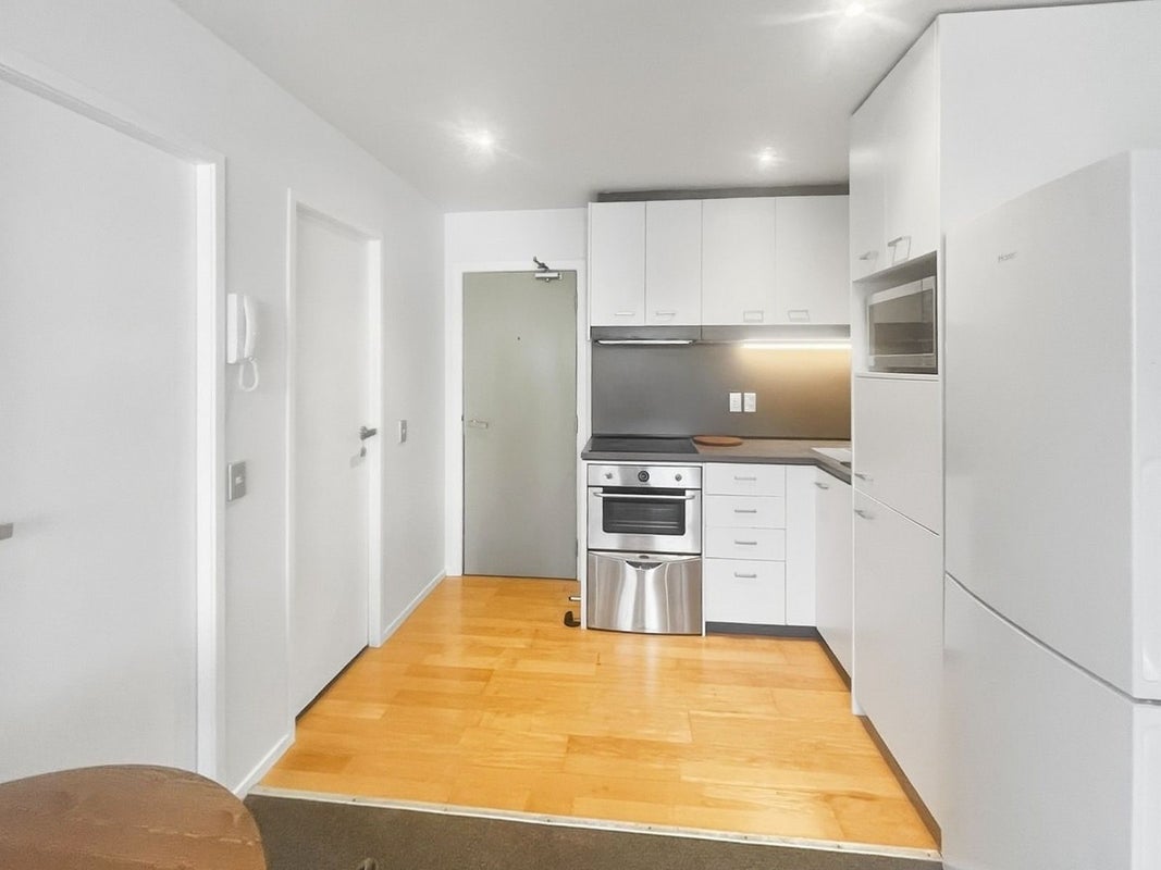 6C/32 Eden Crescent, Auckland Central, Auckland - Carousel 2