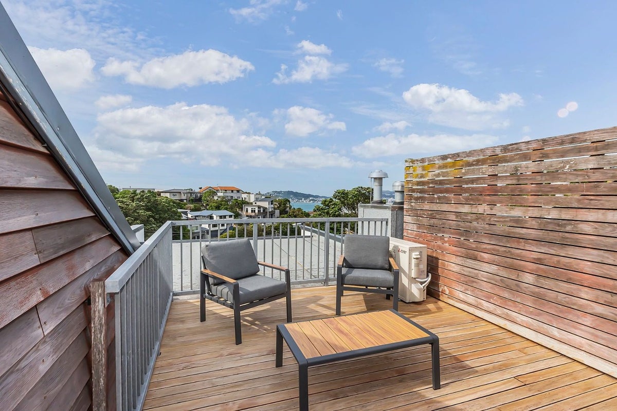 1/142 Onslow Road, Khandallah, Wellington - Carousel 11