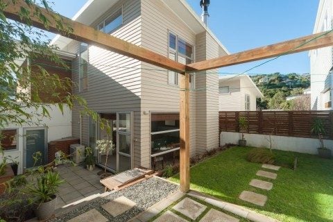3 Tiketike Way, Brooklyn, Wellington - Carousel 2