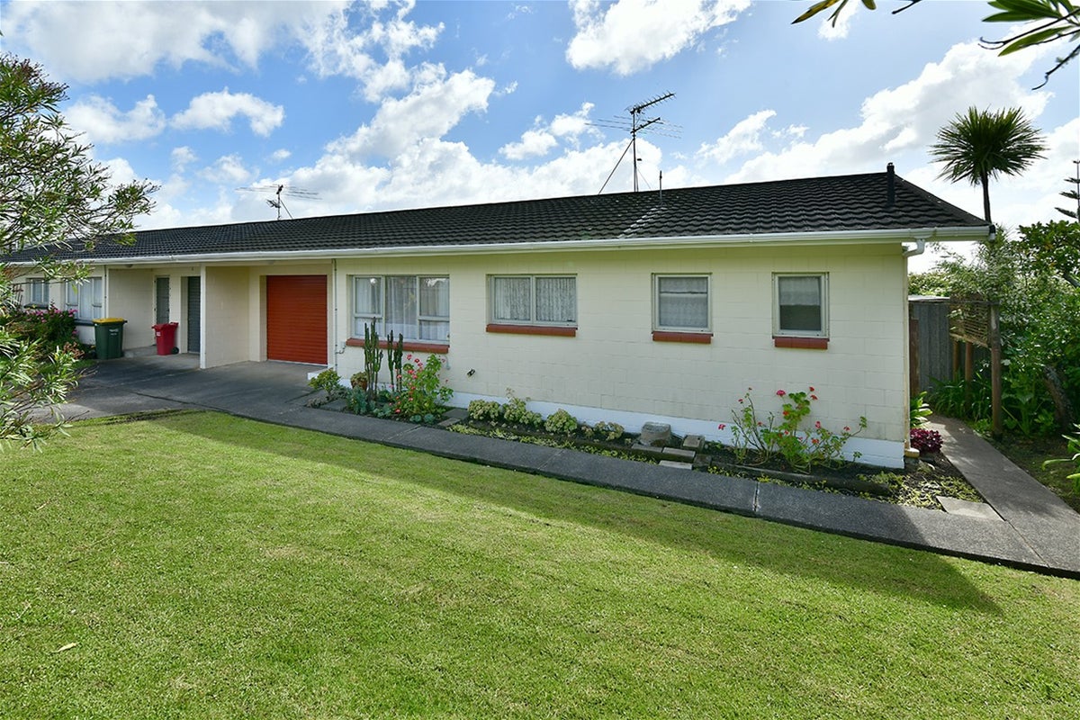 60 Albatross Road, Red Beach, Whangaparaoa - Carousel 1