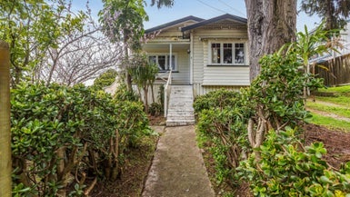 1 Hampstead Road, Sandringham, Auckland - Carousel 1