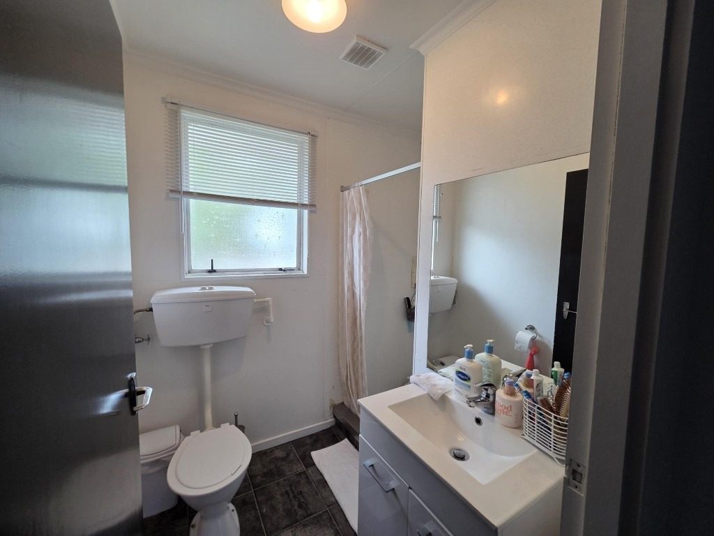 65 Thomson Street, Avenal, Invercargill - Carousel 2