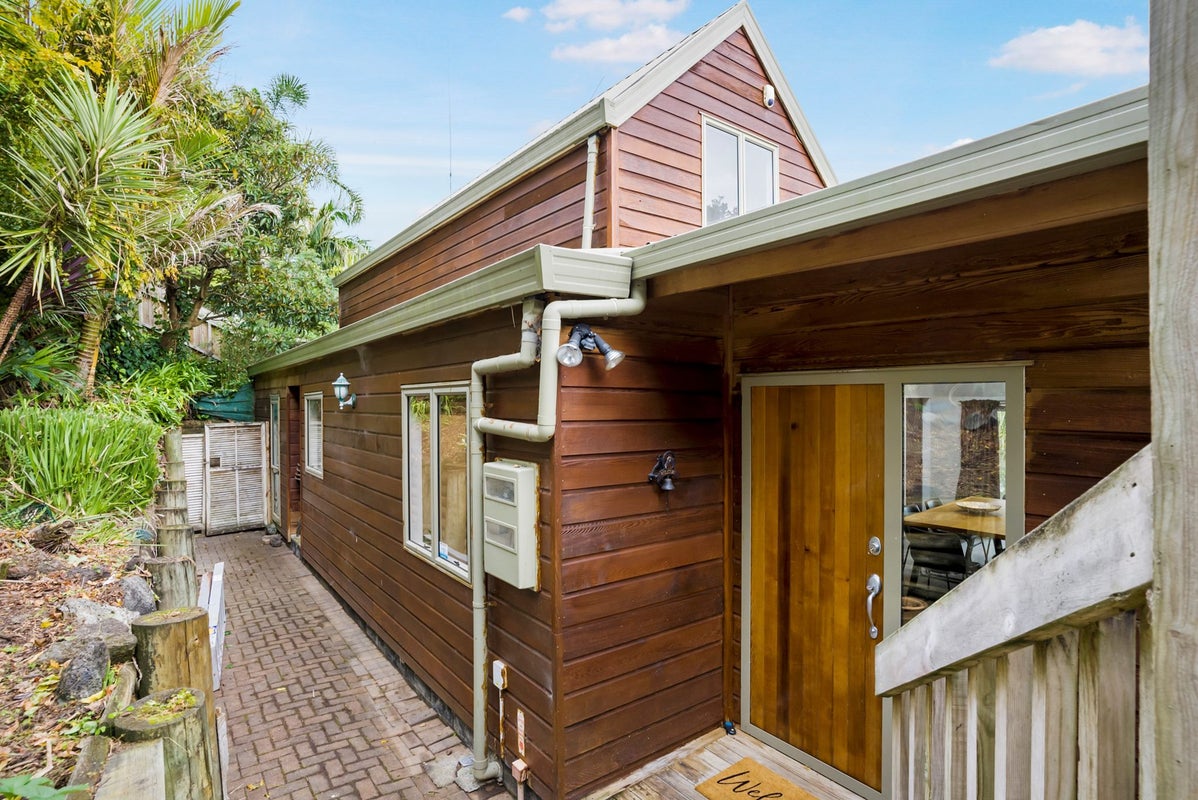 10/68 Woodlands Crescent, Browns Bay, Auckland - Carousel 1