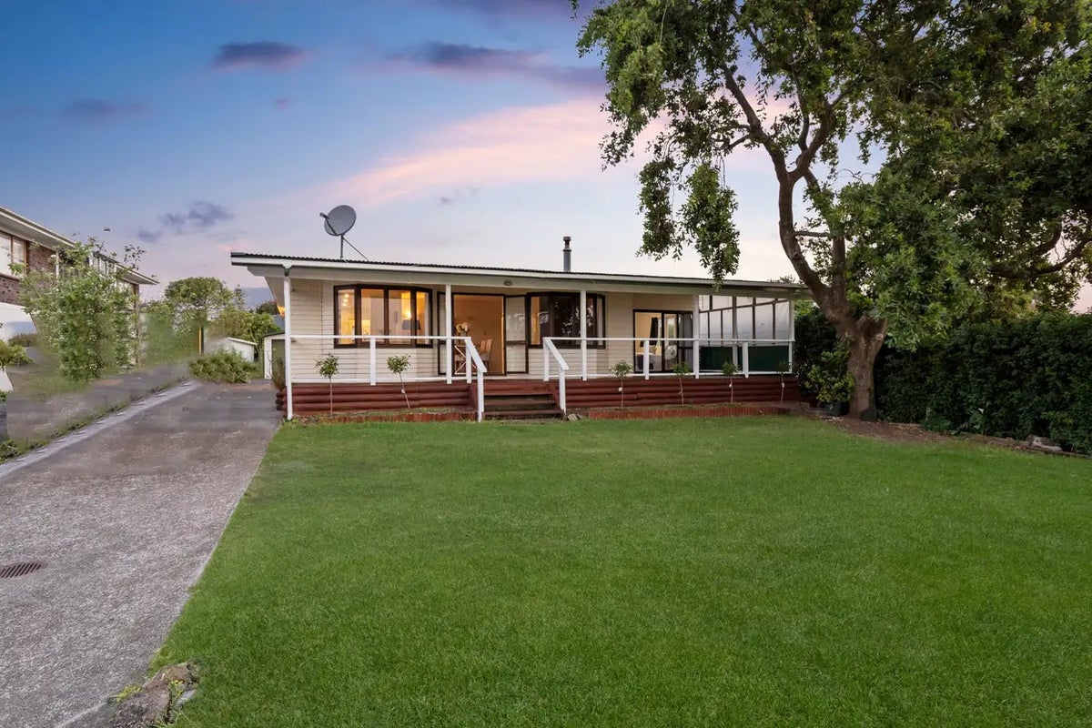 3/42 Kiwi Esplanade, Mangere Bridge, Auckland - Carousel 1