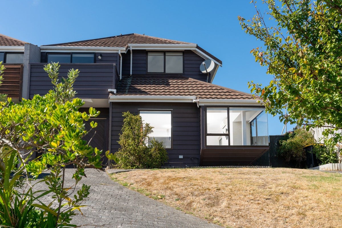 36B Kaikoura Street, Maupuia, Wellington - Carousel 1