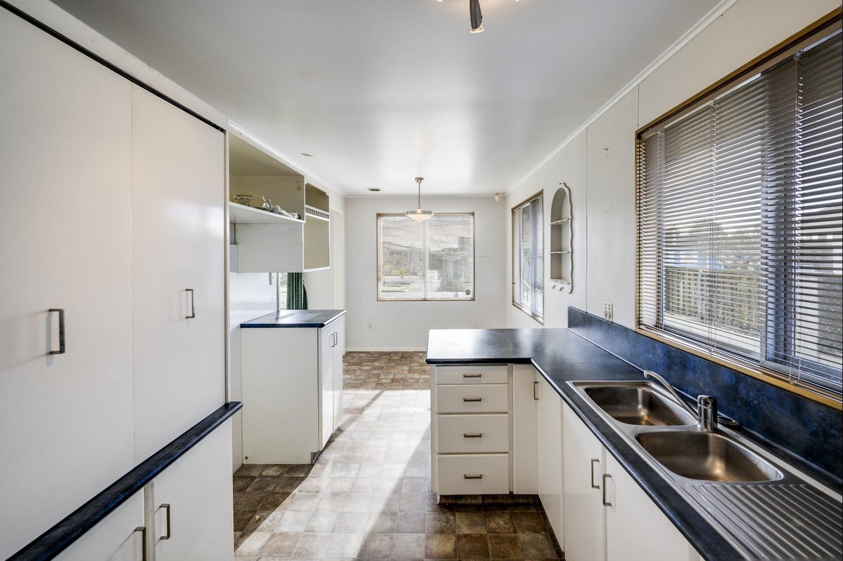 5 Elliott Street, Taradale, Napier - Carousel 2