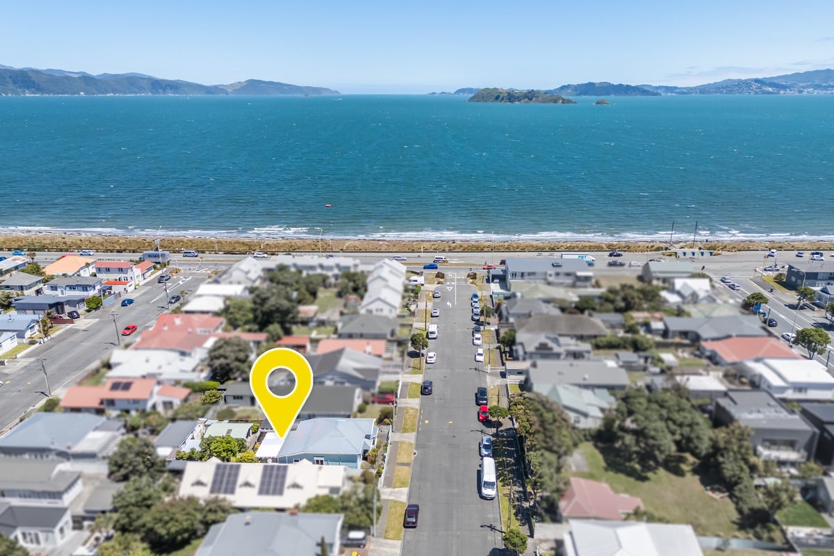 14 Aurora Street, Petone, Lower Hutt, Wellington - Carousel 2