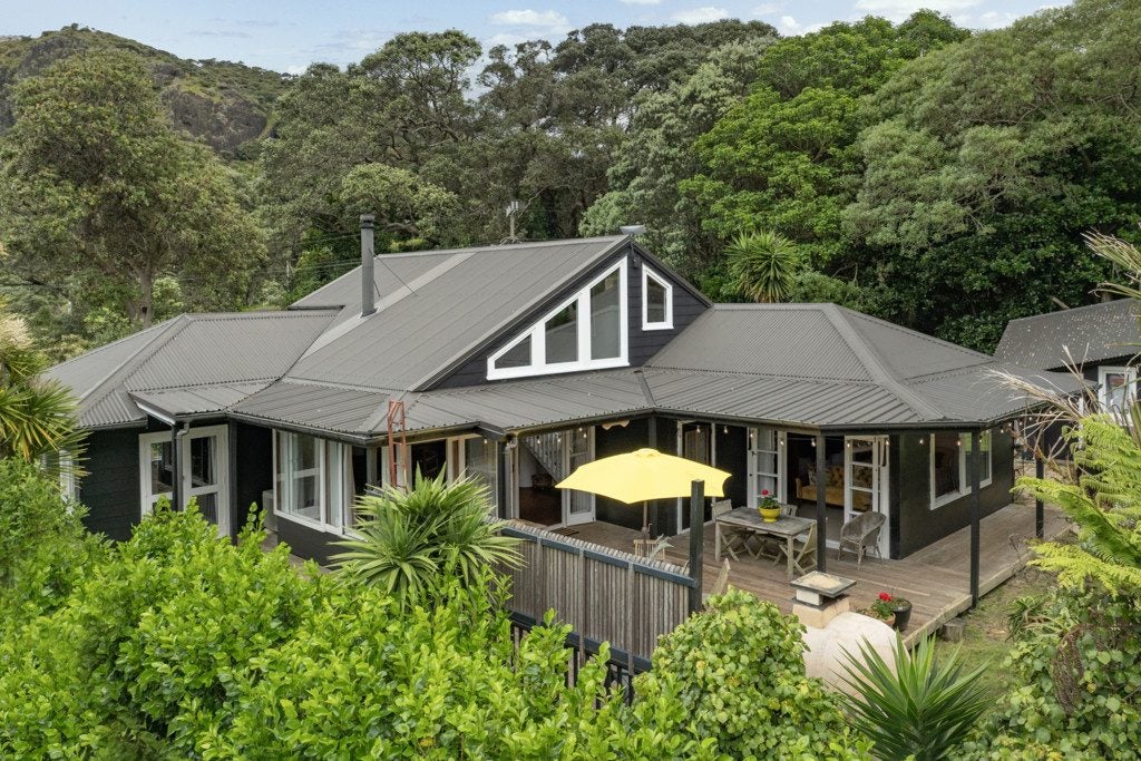 3 Watchmans Road, New Lynn - Carousel 2