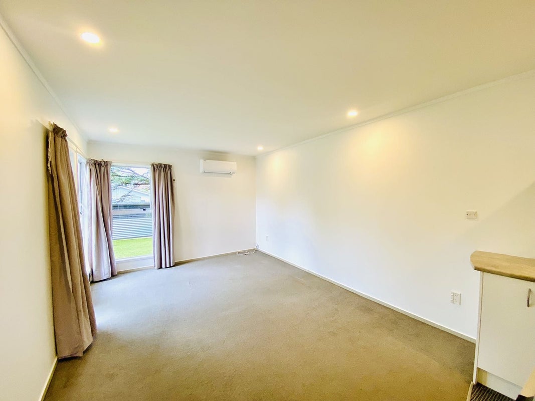 3/17 Cedar Street, Maungaraki, Lower Hutt - Carousel 2