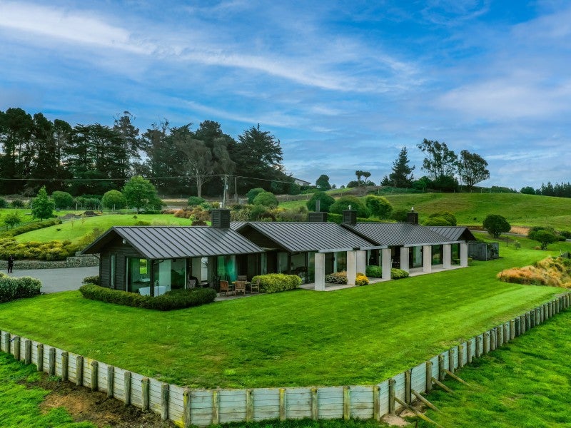 1/7 Moeraki Boulders Road, Palmerston - Carousel 1