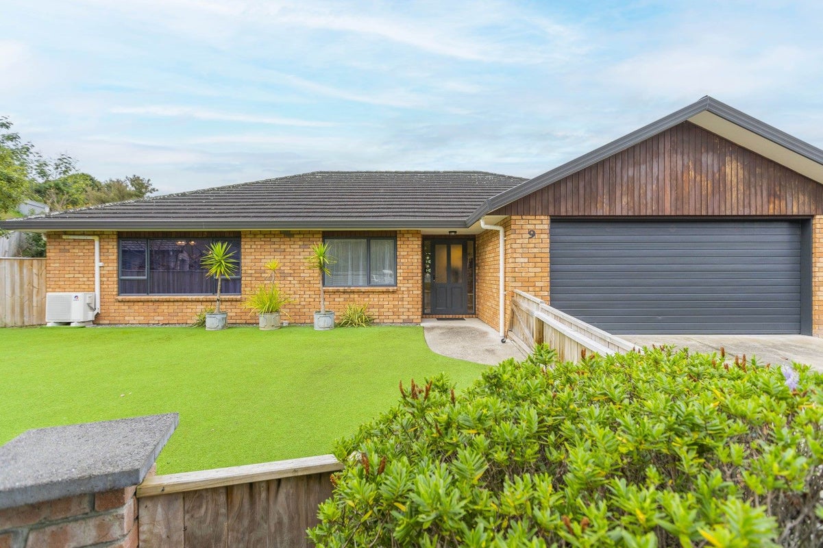 9 Jeannie Way, Waikanae Beach, Waikanae - Carousel 1