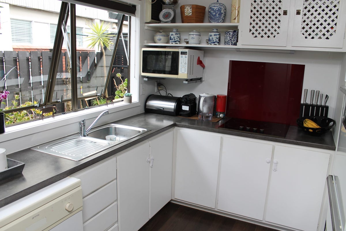 2/3 Sage Road, Kohimarama, Auckland - Carousel 16