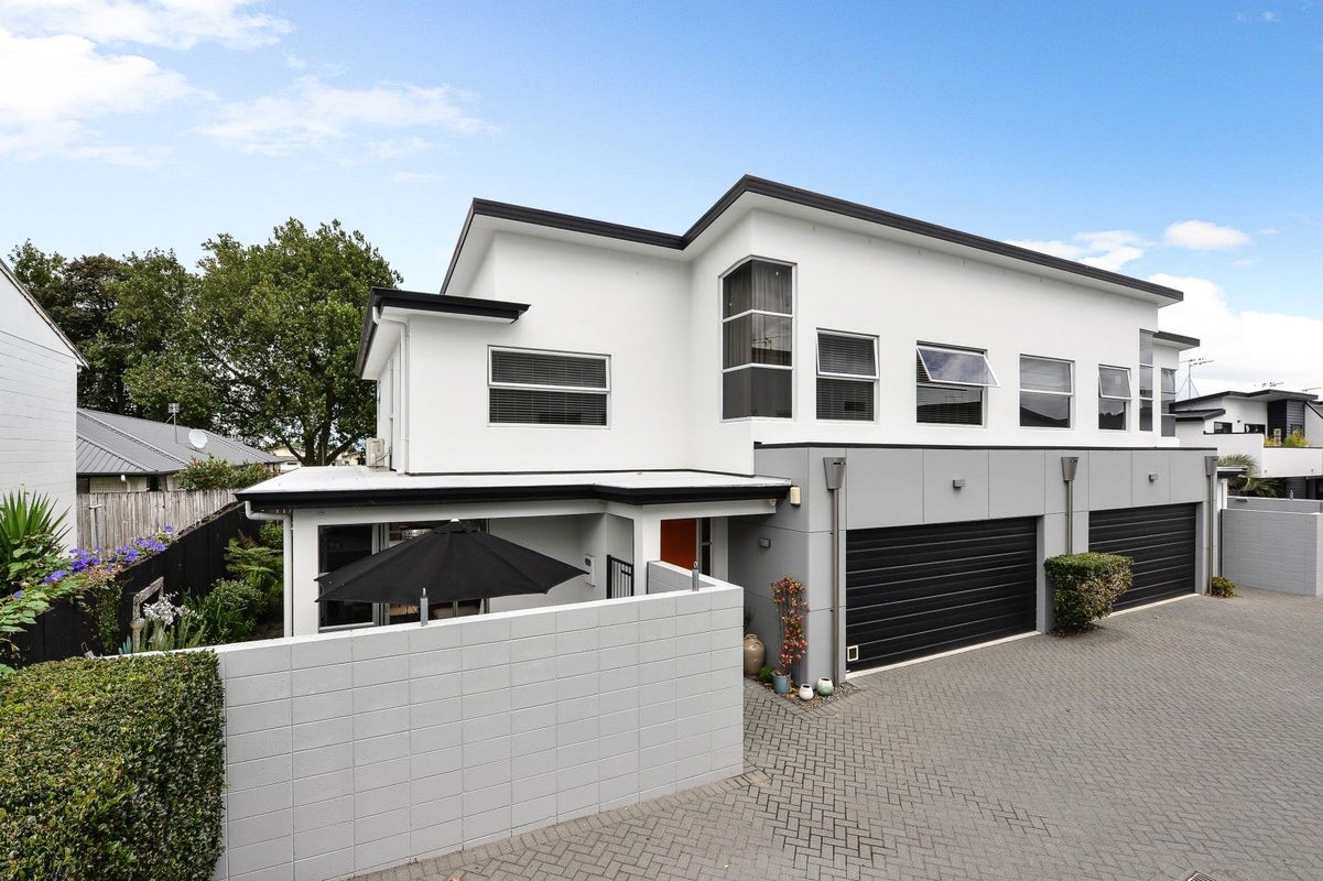 52B Willoughby Street, Whitiora, Hamilton - Carousel 2