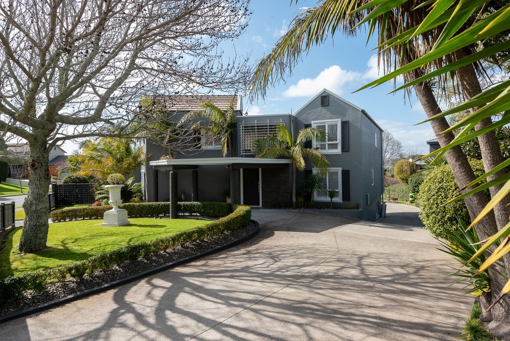 9 Stevenson Way, Cockle Bay, Auckland - Carousel 1
