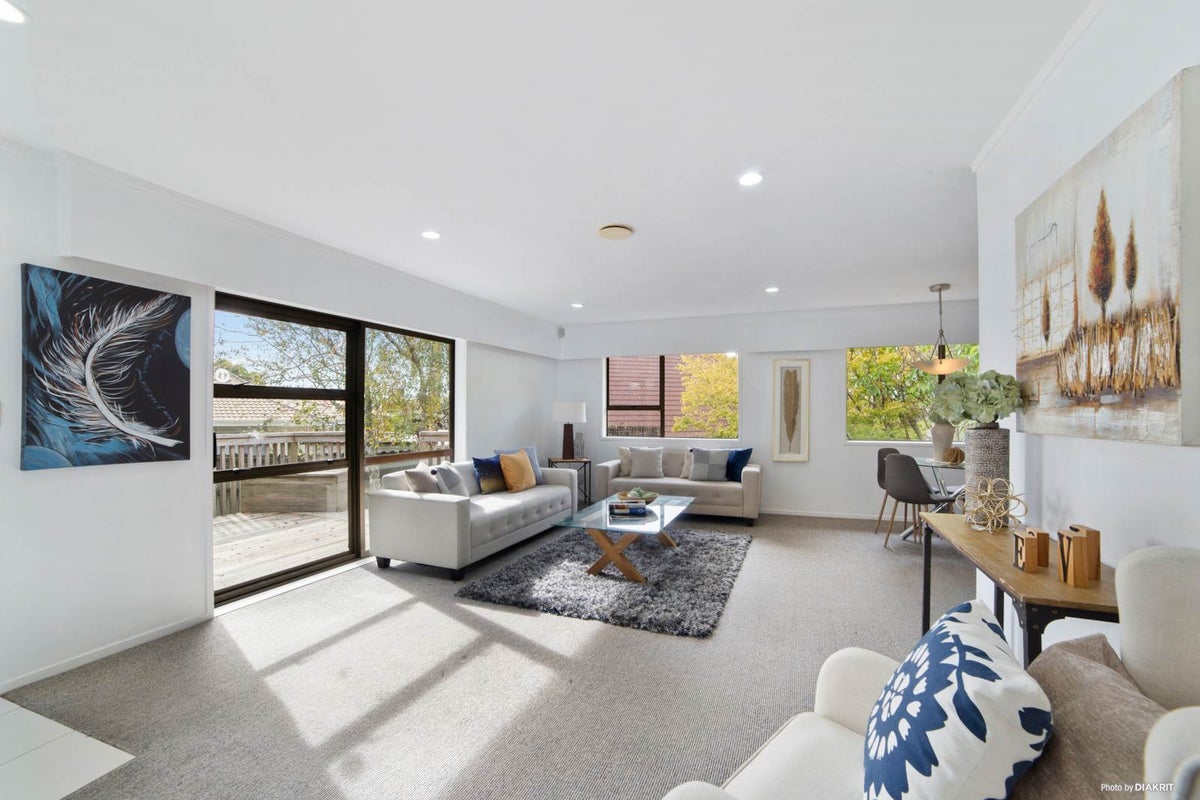 2/9 Rapallo Place, Farm Cove, Auckland - Carousel 1
