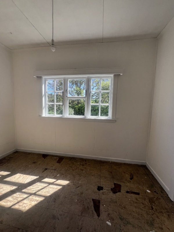 64A Te Wharepouri Street, Berhampore, Wellington - Carousel 2