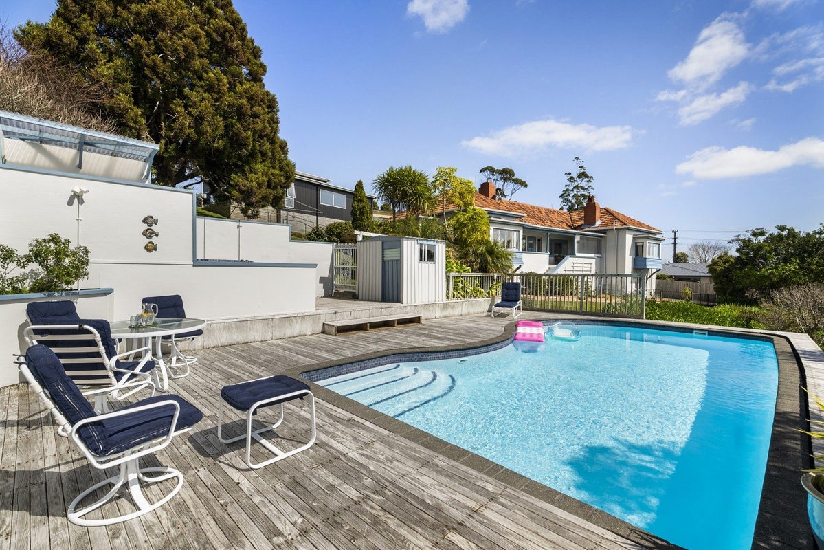 2C Vipond Road, Stanmore Bay, Whangaparaoa - Carousel 2
