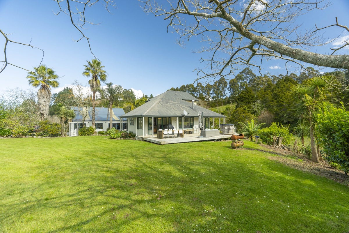 93 Grahamtown Road, Whangarei - Carousel 1