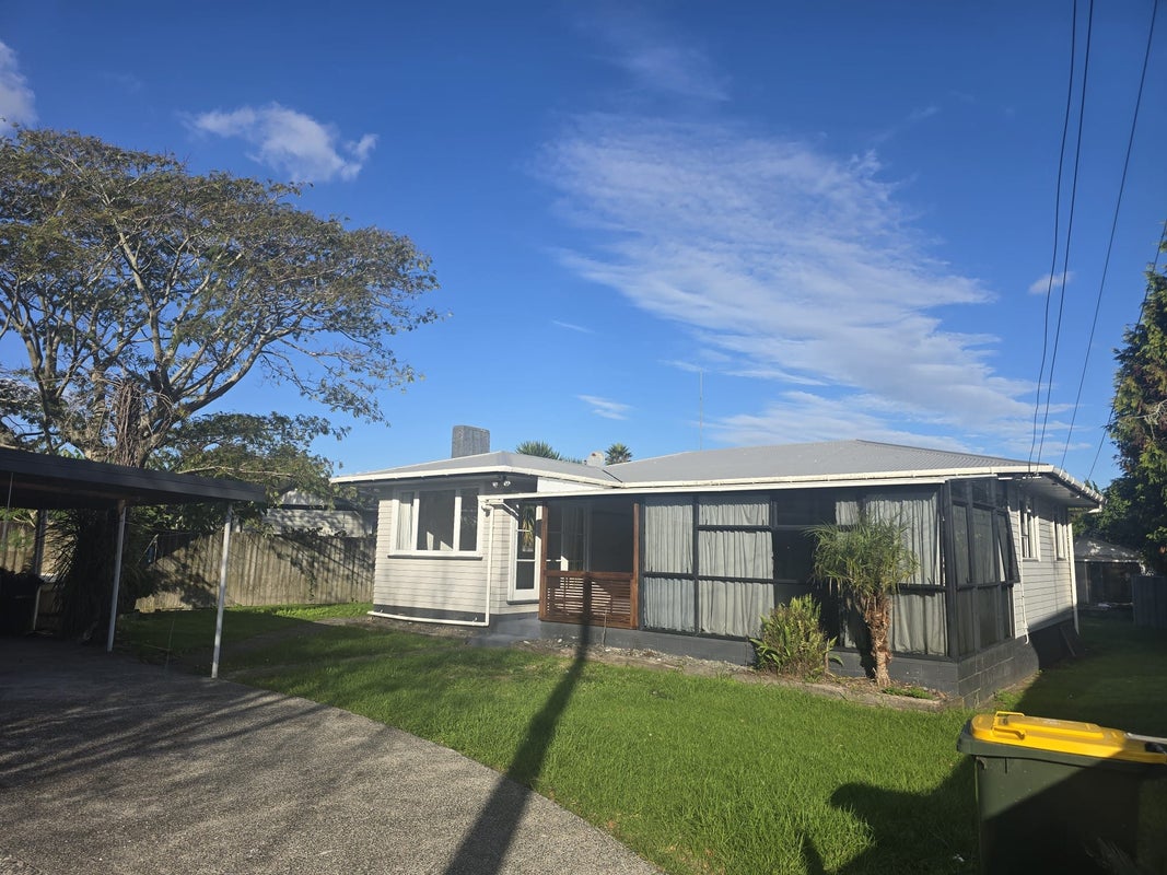 4 Braeburn Place, Takanini, Auckland - Carousel 1