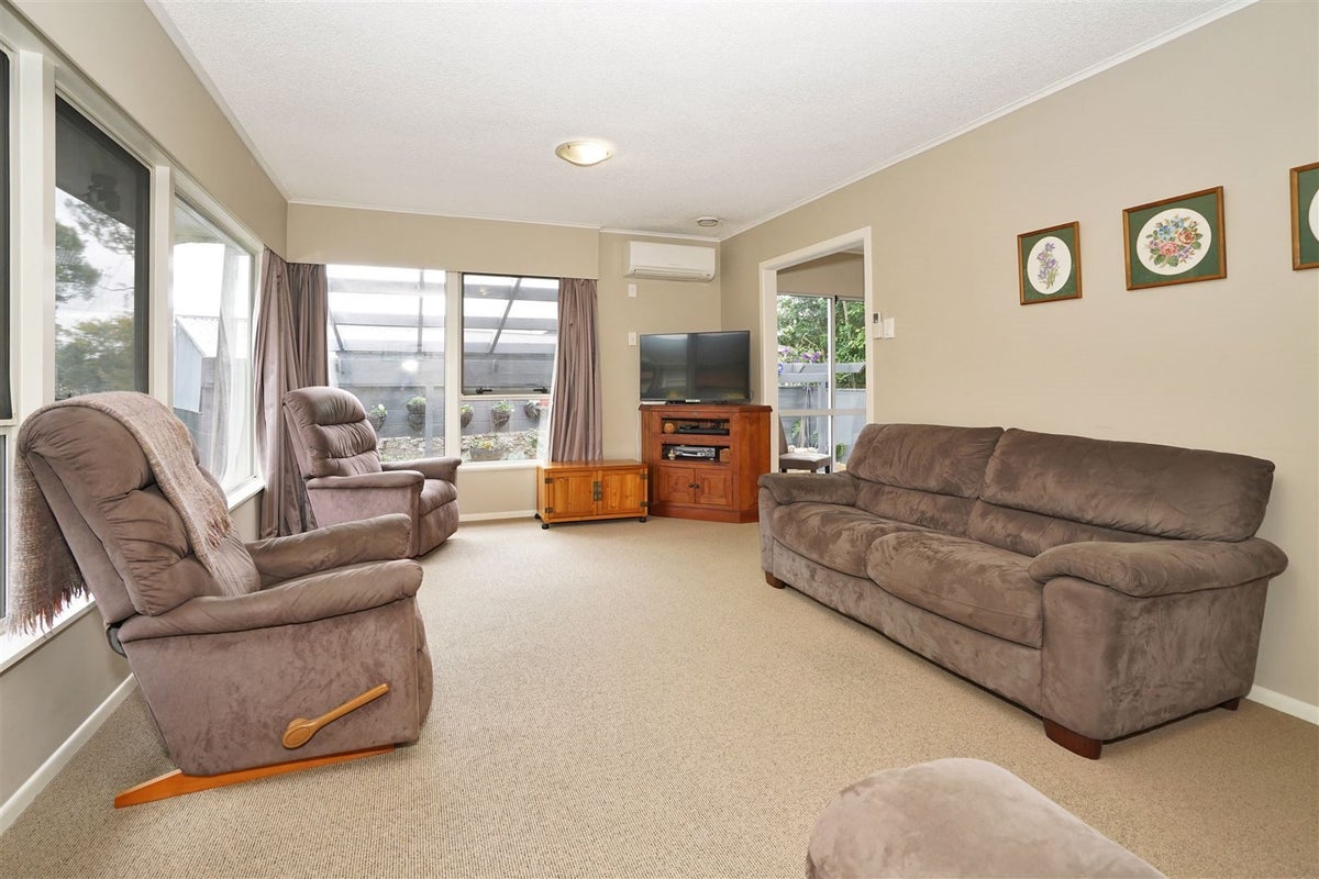 29 Silverdale Road, Silverdale, Hamilton - Carousel 2