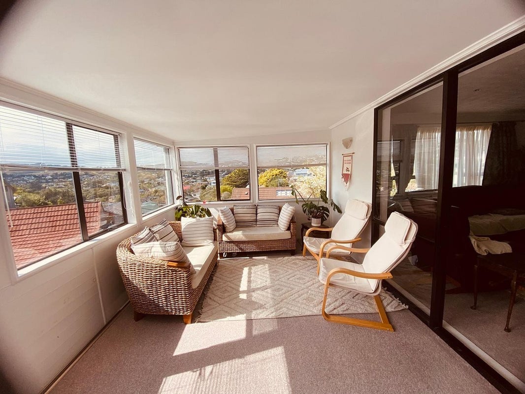 11 Te Kiteroa Grove, Churton Park, Wellington - Carousel 2