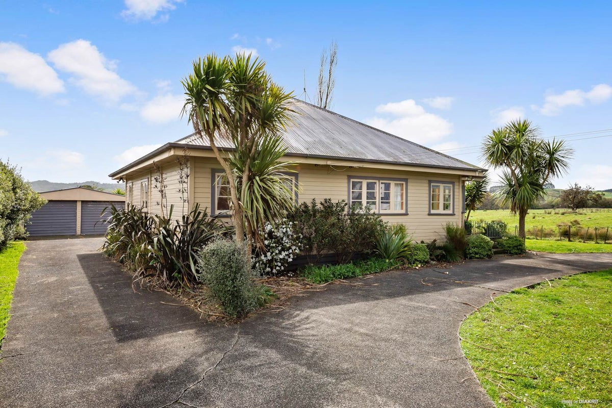 1942 Miranda Road, Mangatangi, Mangatawhiri - Carousel 1