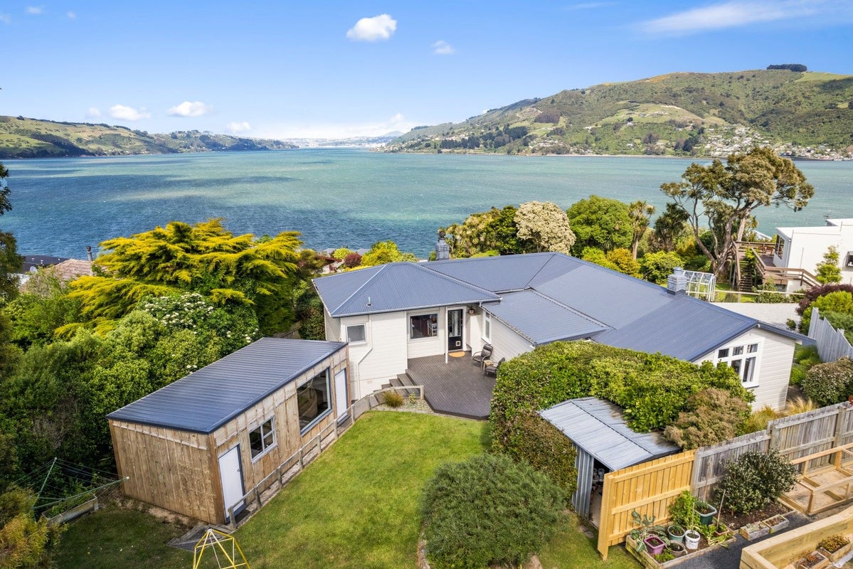 20 Raynbird Street, Company Bay, Dunedin - Carousel 1
